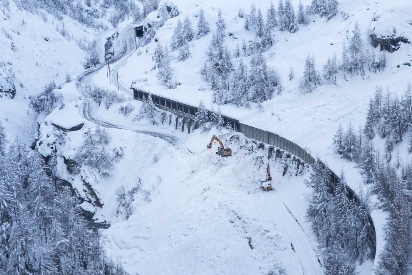 Szwajcaria: Wznowiono ruch pociągów z ośrodka turystycznego Zermatt