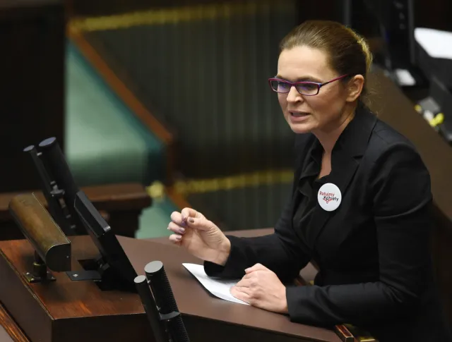 Projekt liberalizujący przepisy aborcyjne odrzucony. "Za" dalszymi pracami Pawłowicz i Kaczyński, 28 posłów PO i N nie zagłosowało