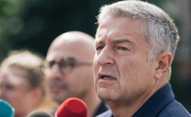 Frasyniuk: Nie złożyłem dokumentu usprawiedliwiającego moje niestawiennictwo w prokuraturze
