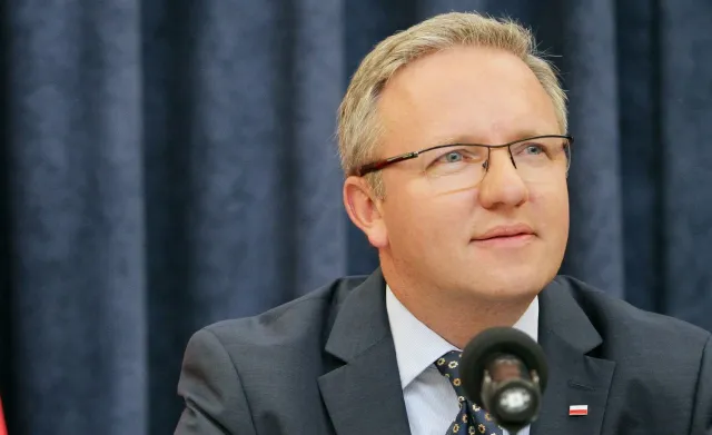 Szczerski: Świat szykuje się na globalny reset. Nie możemy stać z boku