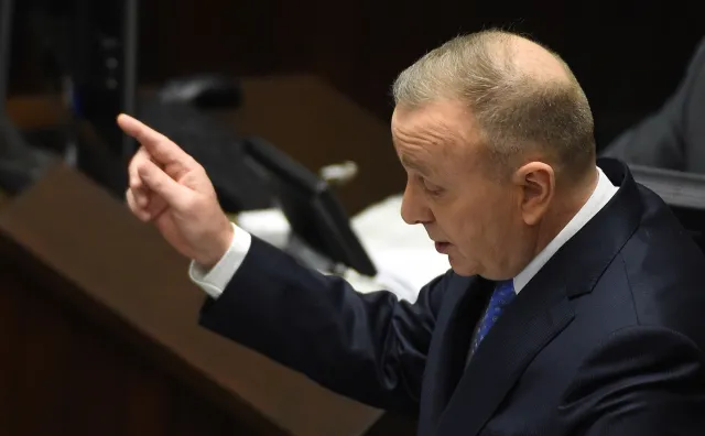 "Należą nam się wszystkim przeprosiny ze strony prezesa". Burza w Sejmie po słowach Kaczyńskiego o "ludzkich panach"