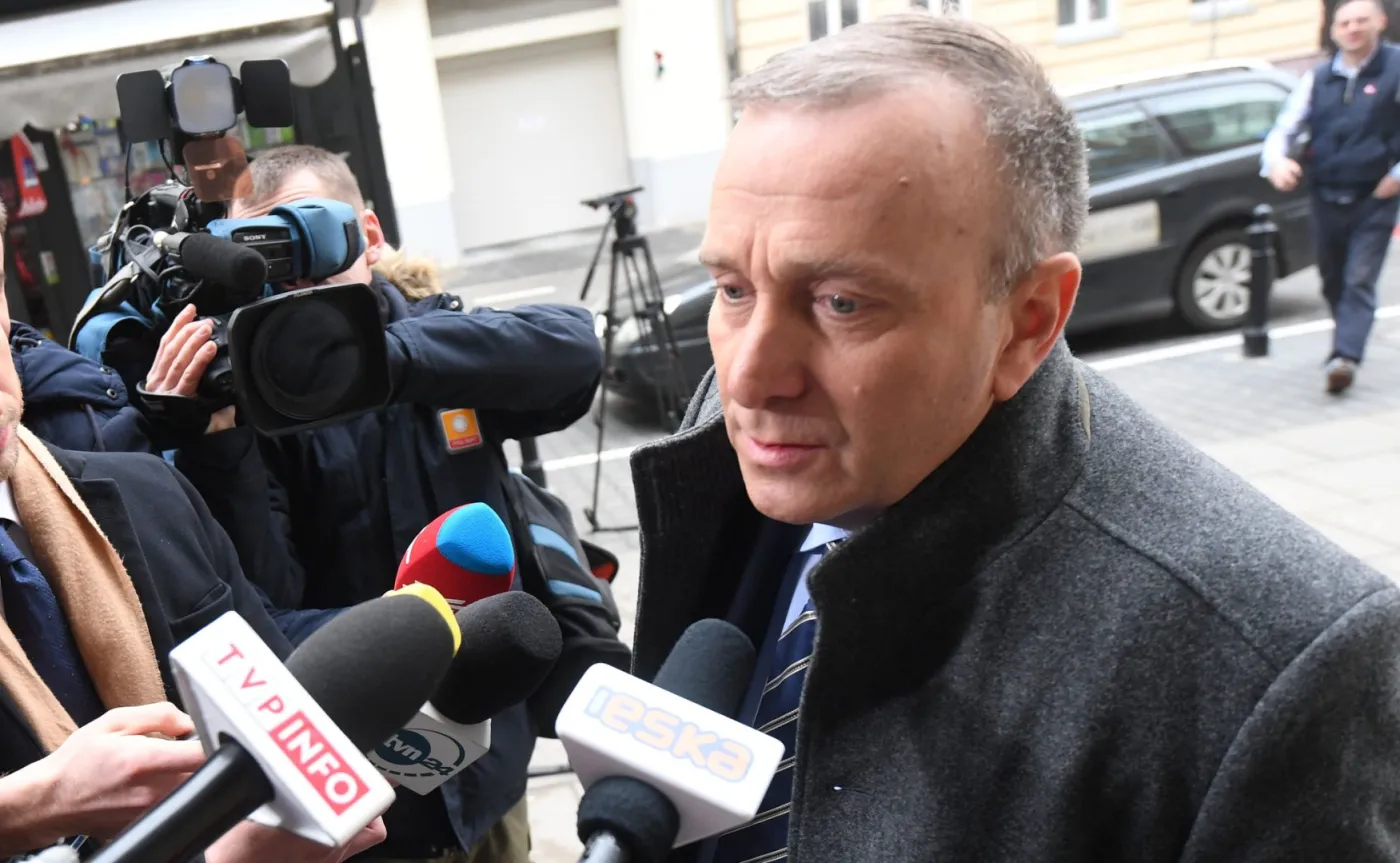 Ofensywa PO: Wotum nieufności dla rządu i antyPiS-owska manifestacja w Warszawie