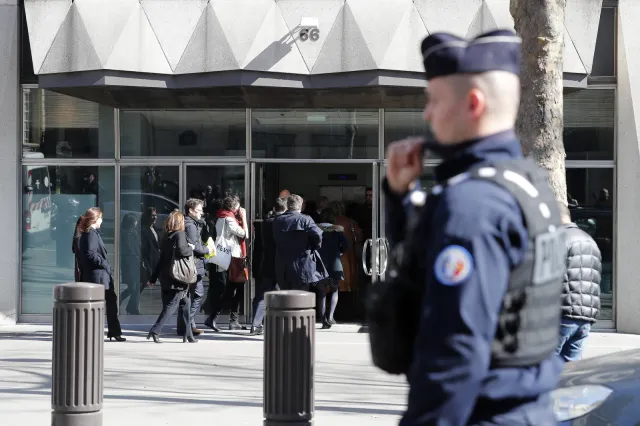 Francja: Strzały w gimnazjum na południu