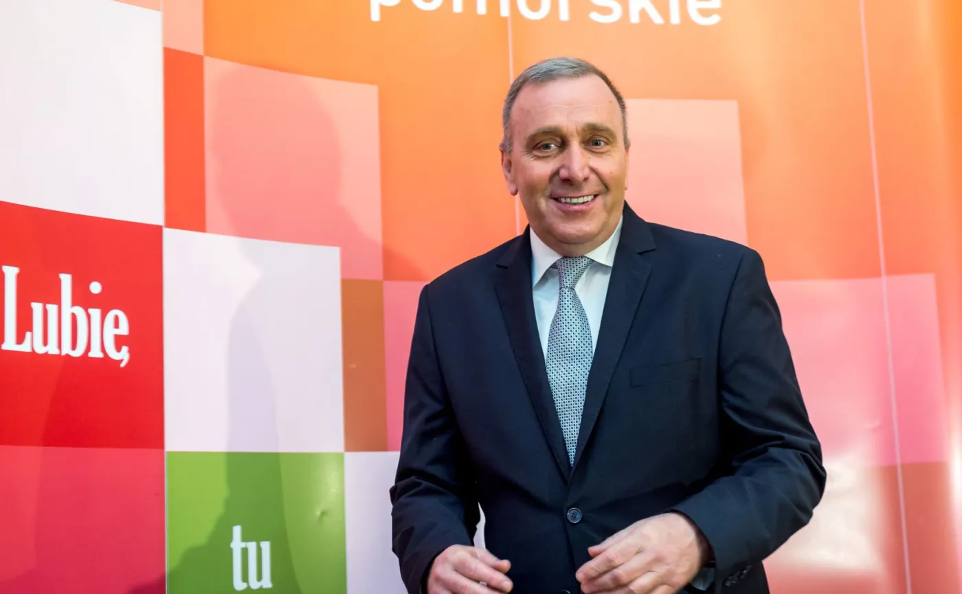 Schetyna: Sadzimy drzewa, nie zgadzamy się na ich hekatombę