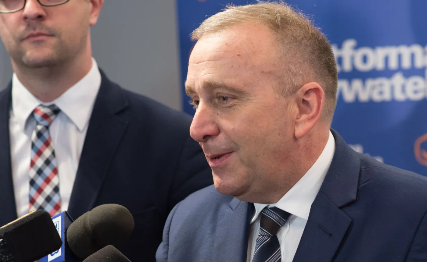 Schetyna: PiS chce zniszczyć konstytucję i tworzyć państwo bezprawia