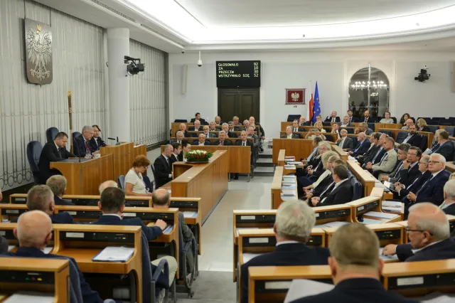 Konstytucyjne referendum prezydenta zabite w Senacie