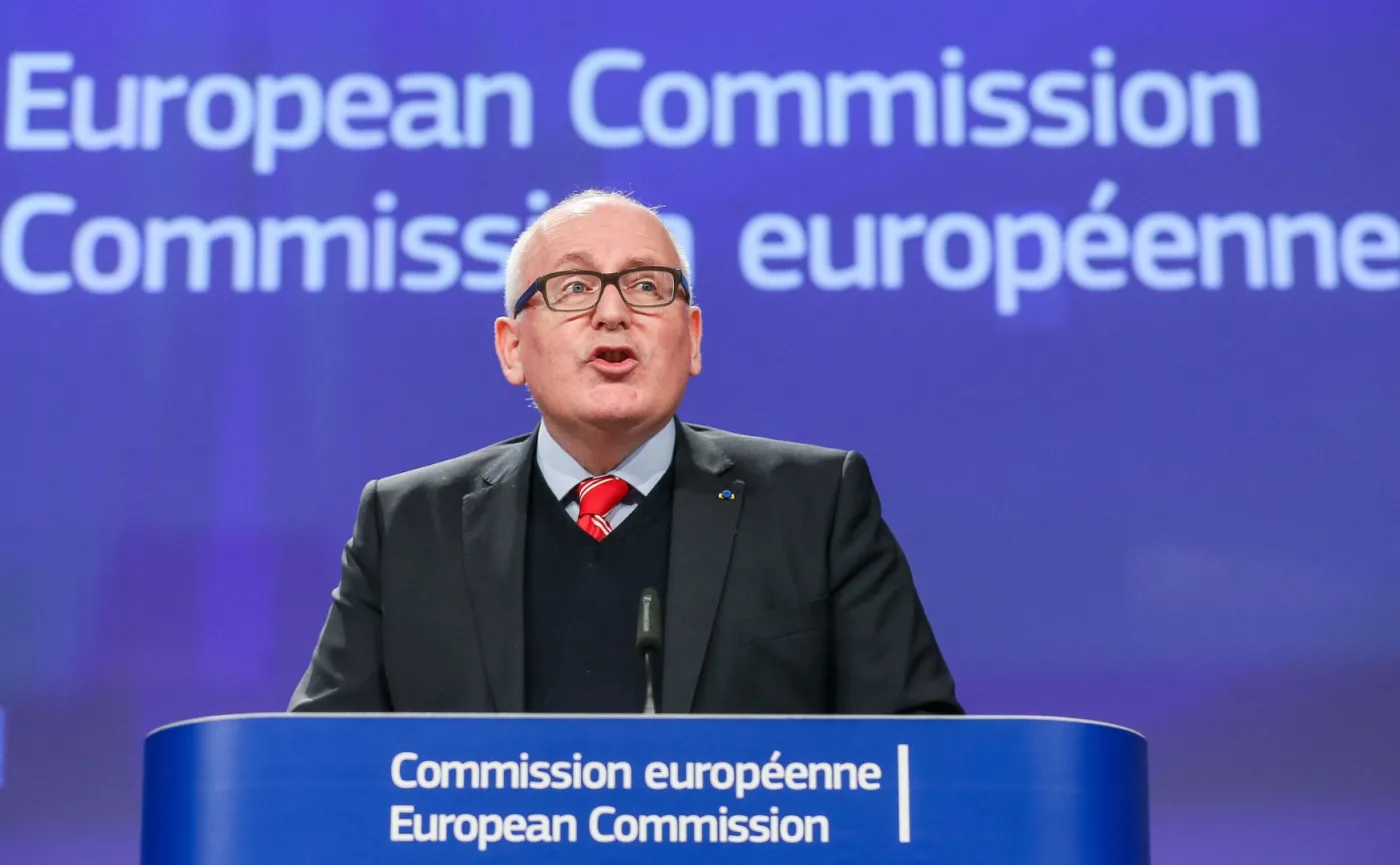 Timmermans: Bez inwestycji w Afryce nie powstrzymamy migracji