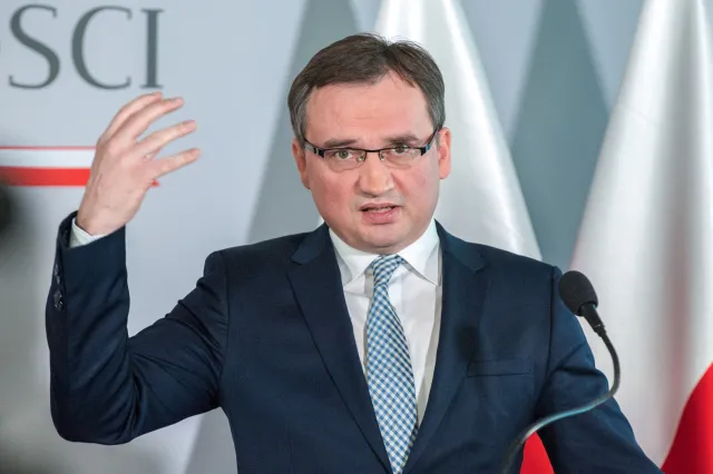 Nowoczesna chce dymisji Ziobry oraz Jakiego