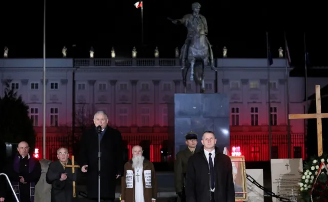 Mazurek: Chronimy i będziemy chronić prezesa Jarosława Kaczyńskiego