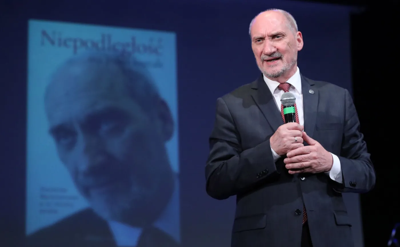 Macierewicz: Obowiązkiem strony rosyjskiej jest zwrócenie Polsce czarnych skrzynek Tu-154M