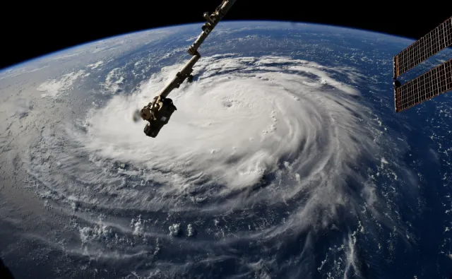 USA: Huragan Florence przybrał na sile. Zarządzono pierwsze ewakuacje