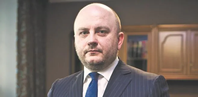 Wyłudzanie nieruchomości przy użyciu aktów notarialnych. Białecki: Nie pomogą kamery, lecz ścisłe przepisy [WYWIAD]