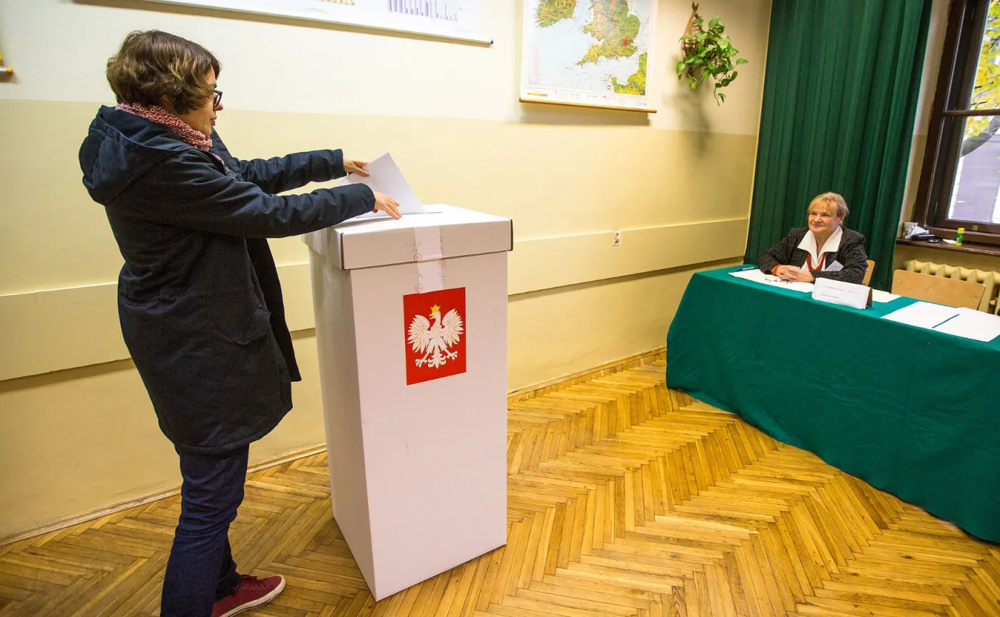 PKW przestrzega przed wyborczo-referendalnym chaosem
