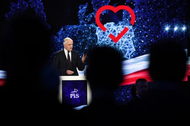Gowin zapowiada program "Energia Plus": Będziemy masowo budować odnawialne źródła energii