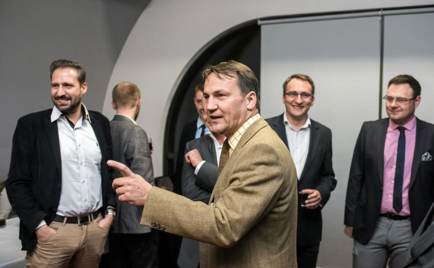 Długi język ministra: Odpowiadamy na zarzuty byłego rzecznika prasowego