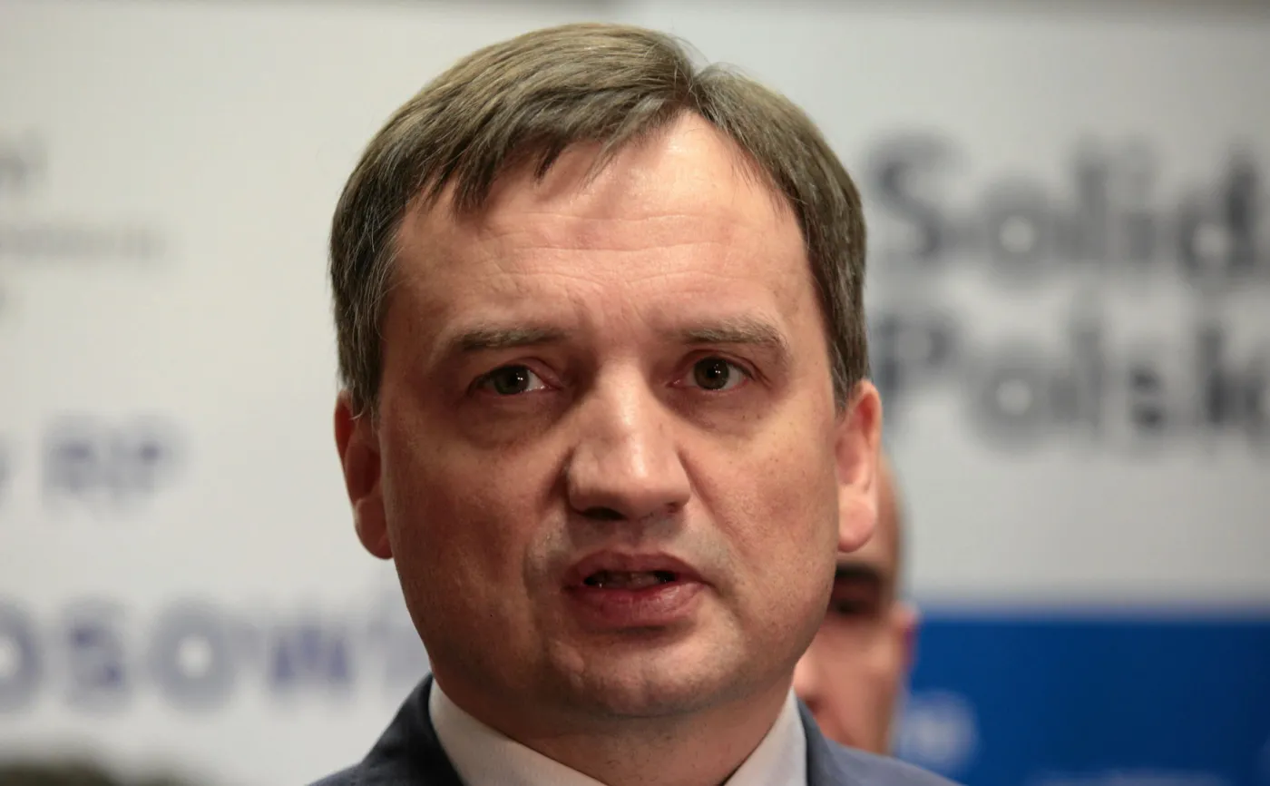 Ziobro usiłuje zwalczyć lichwę. Rozesłał najpierw projekt