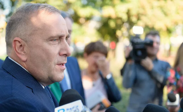 Schetyna: Decyzja o przejęciu Lotosu to symbol polityki PiS