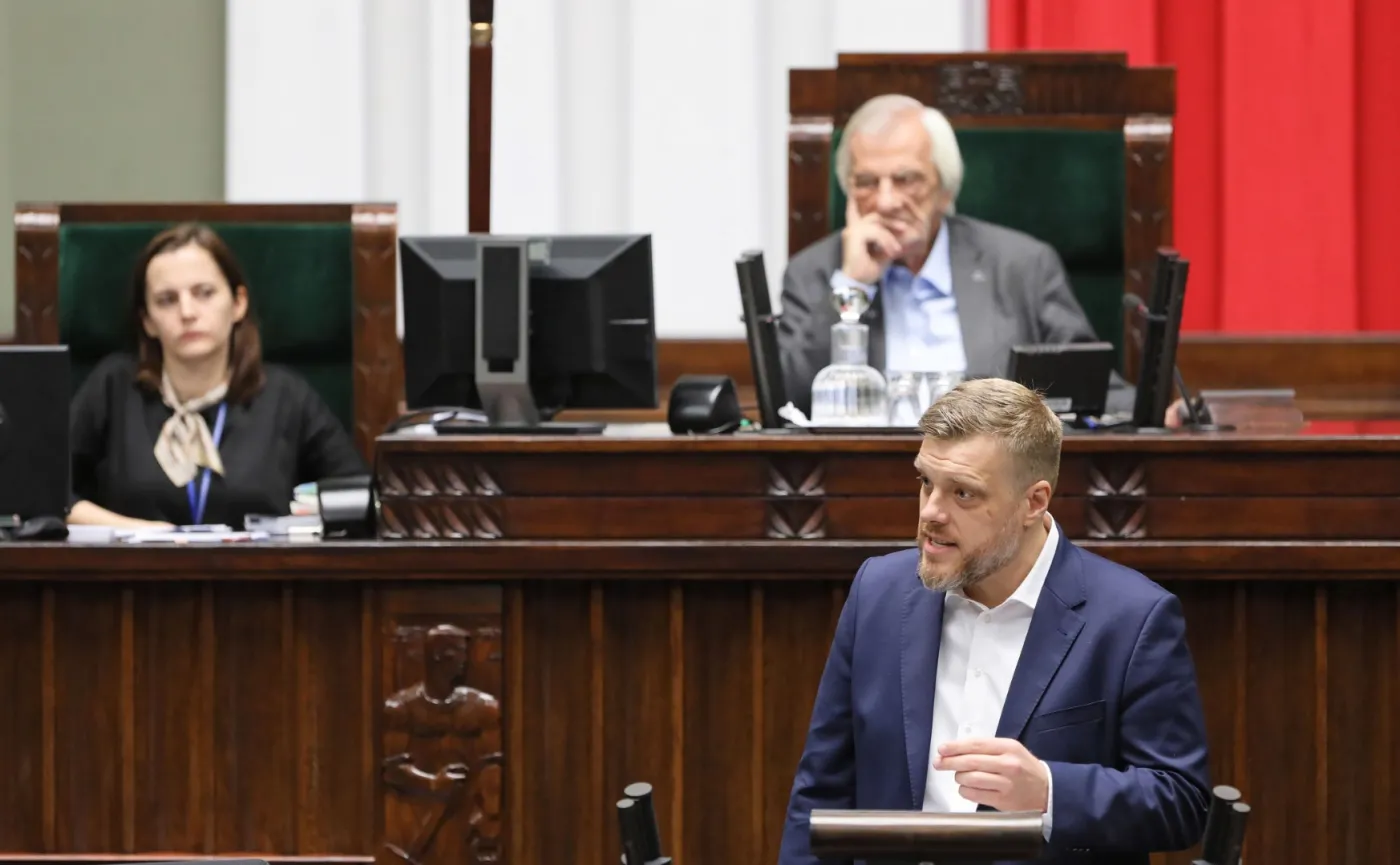 Zaremba o kulisach negocjacji ws. trzydziestokrotności. "Zandberg może grać o znacznie więcej"