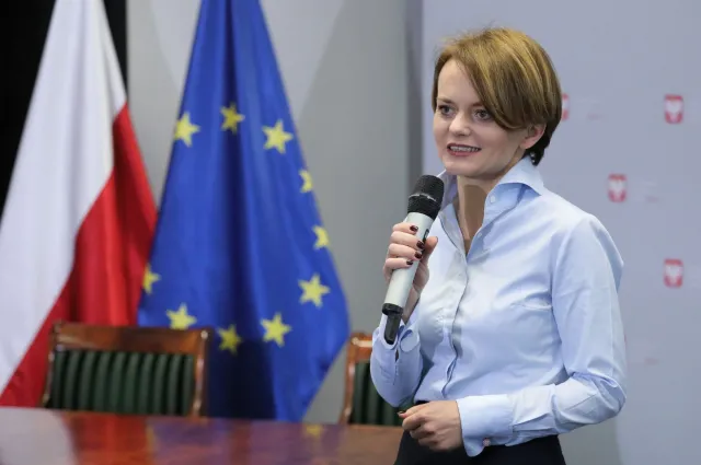 Emilewicz: W pierwszej połowie 2020 r. przedstawimy pakiet proinwestycyjny