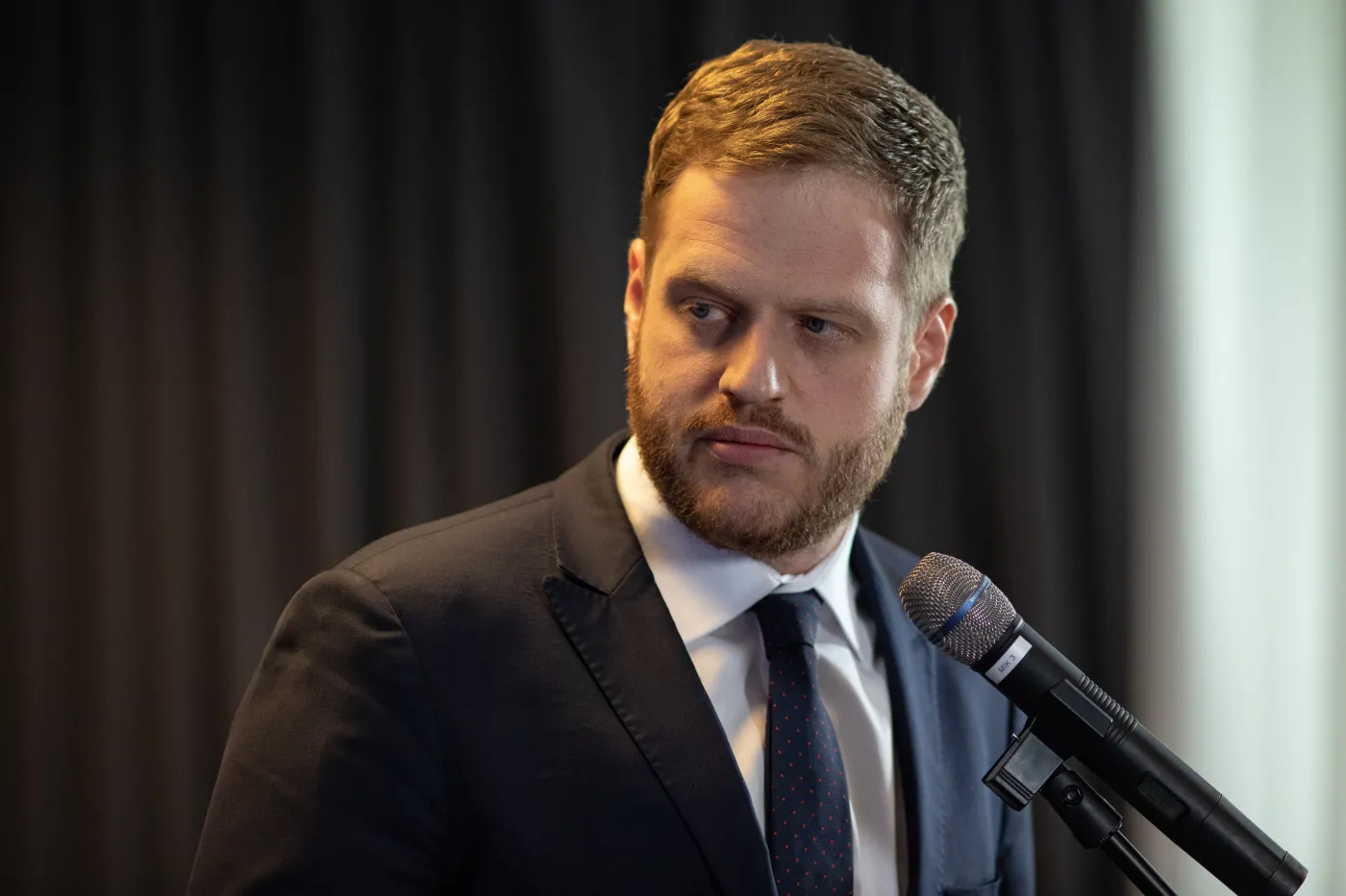 Cieszyński: Chcemy zachęcać szpitale do wspólnego kupowania leków [WYWIAD]