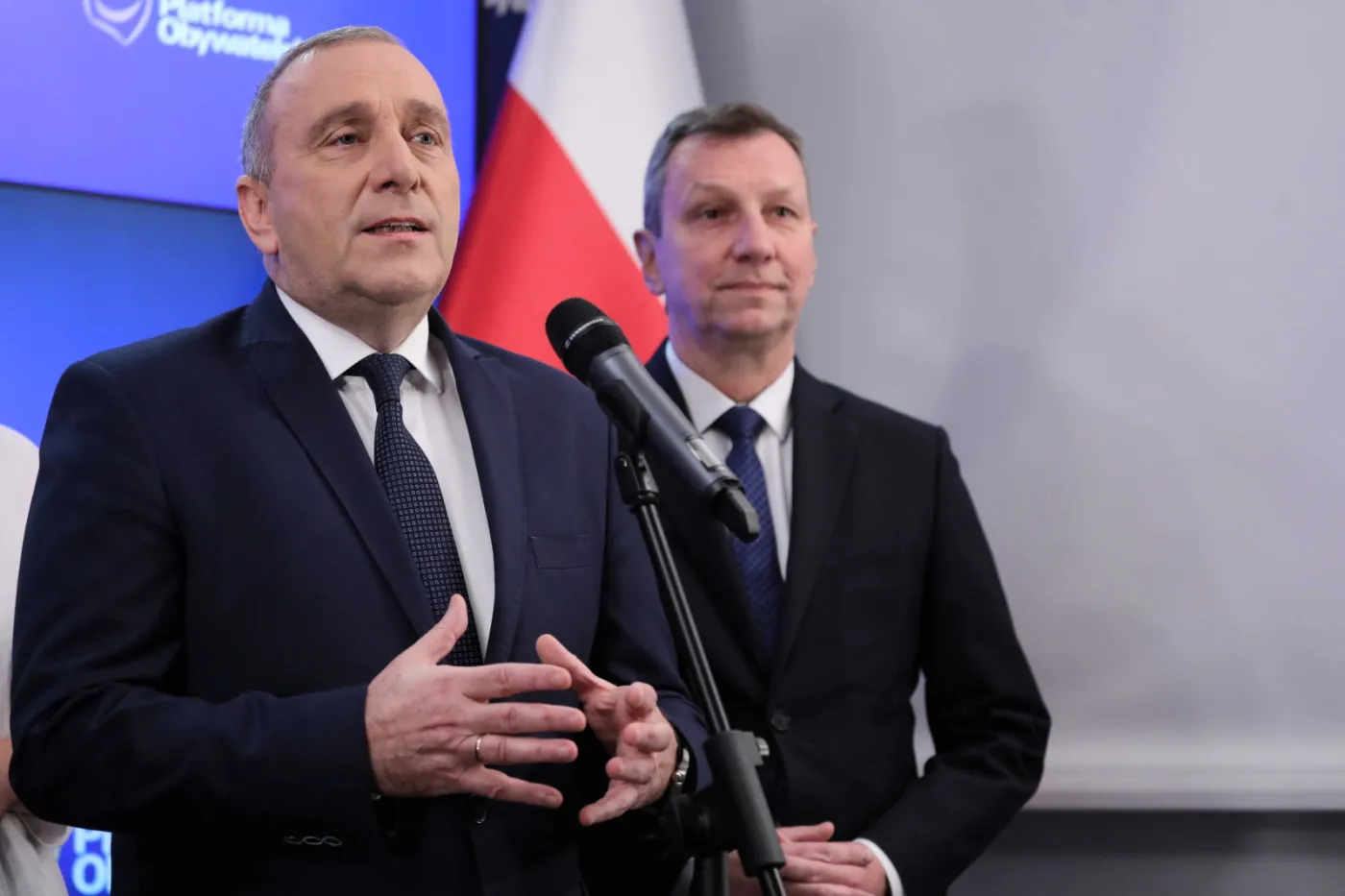 Schetyna zrezygnował z kandydowania na szefa PO. Kto będzie jego następcą?