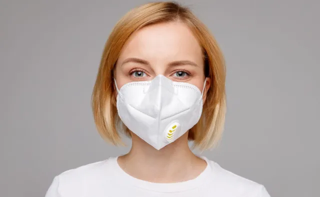 Włoski immunolog: Kobiety są bardziej odporne na koronawirusa