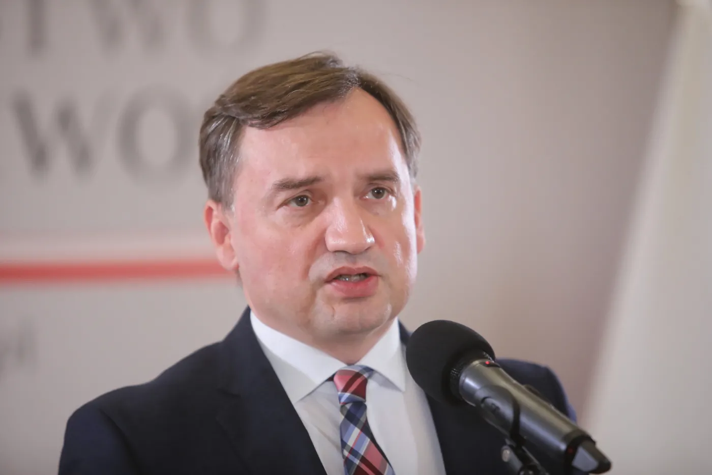 KRS pracuje nad awansami ludzi związanych z MS