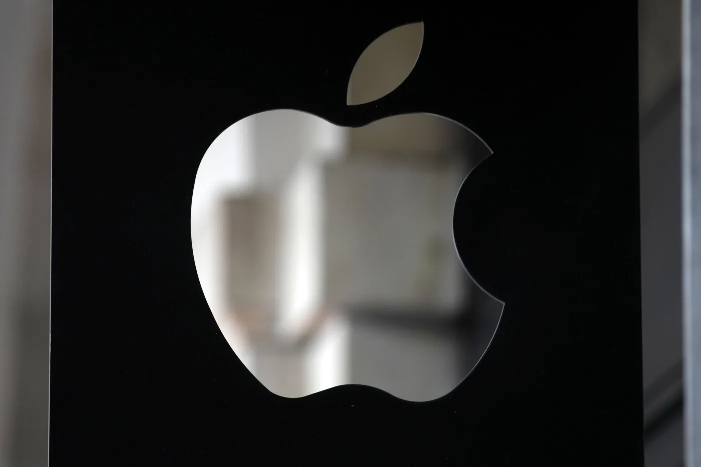Firma Apple, Coldplay i Norah Jones uczcili pamięć Steve'a Jobsa