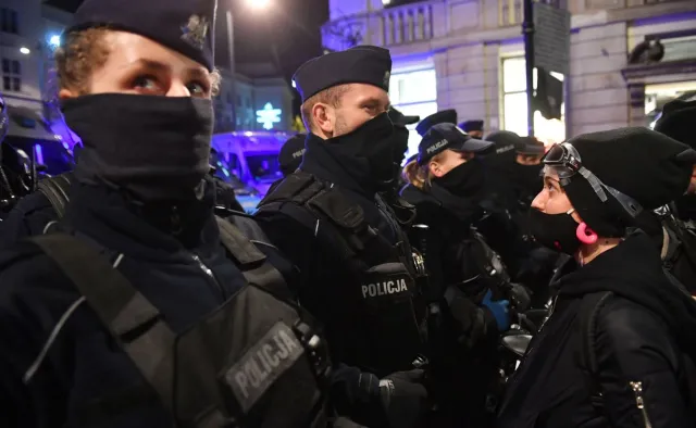 KGP rozważa kroki prawne w związku z publikacją wizerunku i danych policjantów