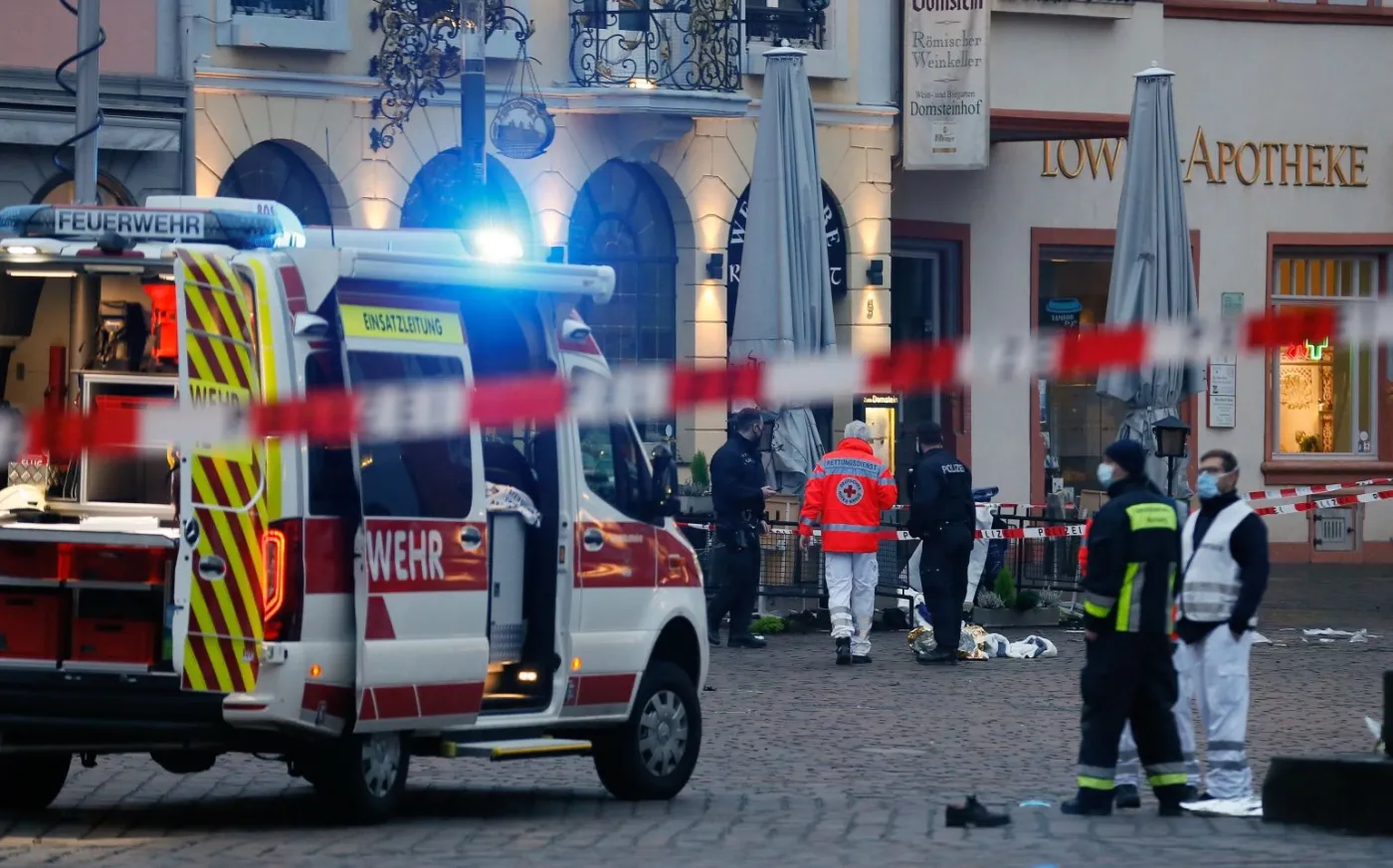 Niemcy. Samochód wjechał w ludzi w Trewirze, cztery osoby nie żyją