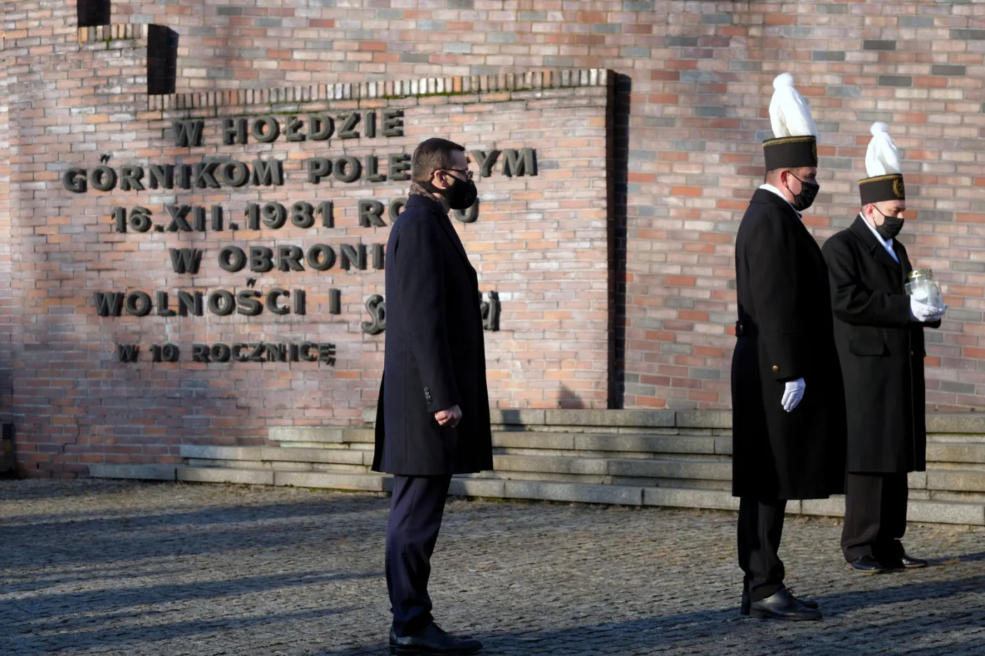 Premier oddał hołd górnikom poległym w stanie wojennym w kopalni Wujek