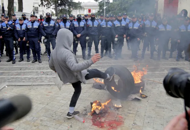 Bałkany: Lud kontra eurofikcja. Trwają protesty przeciwko skorumpowanym władzom