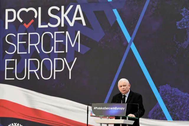 PiS obiecuje i niechcący przyznaje, że unijna dyrektywa o prawie autorskim nie taka straszna jak ją malują [OPINIA]