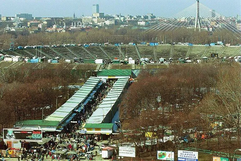 Kaszpirowski, inflacja i disco polo... Oto słownik polskiej transformacji