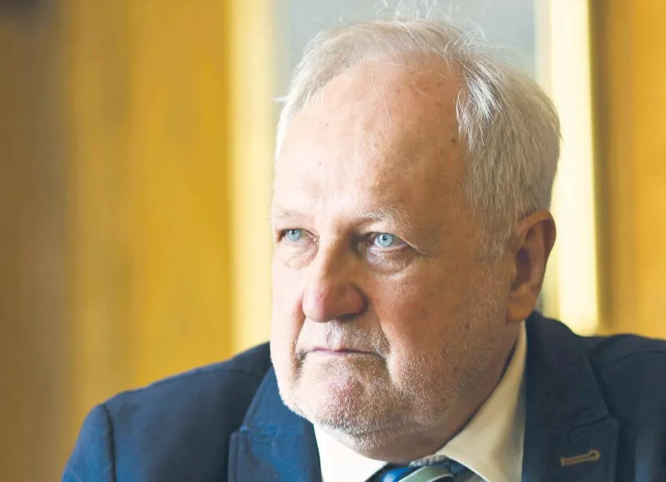 Pozyskiwanie środków finansowych w PAN kuleje. Duszyński: Środowisko naukowe za mało się stara [WYWIAD]