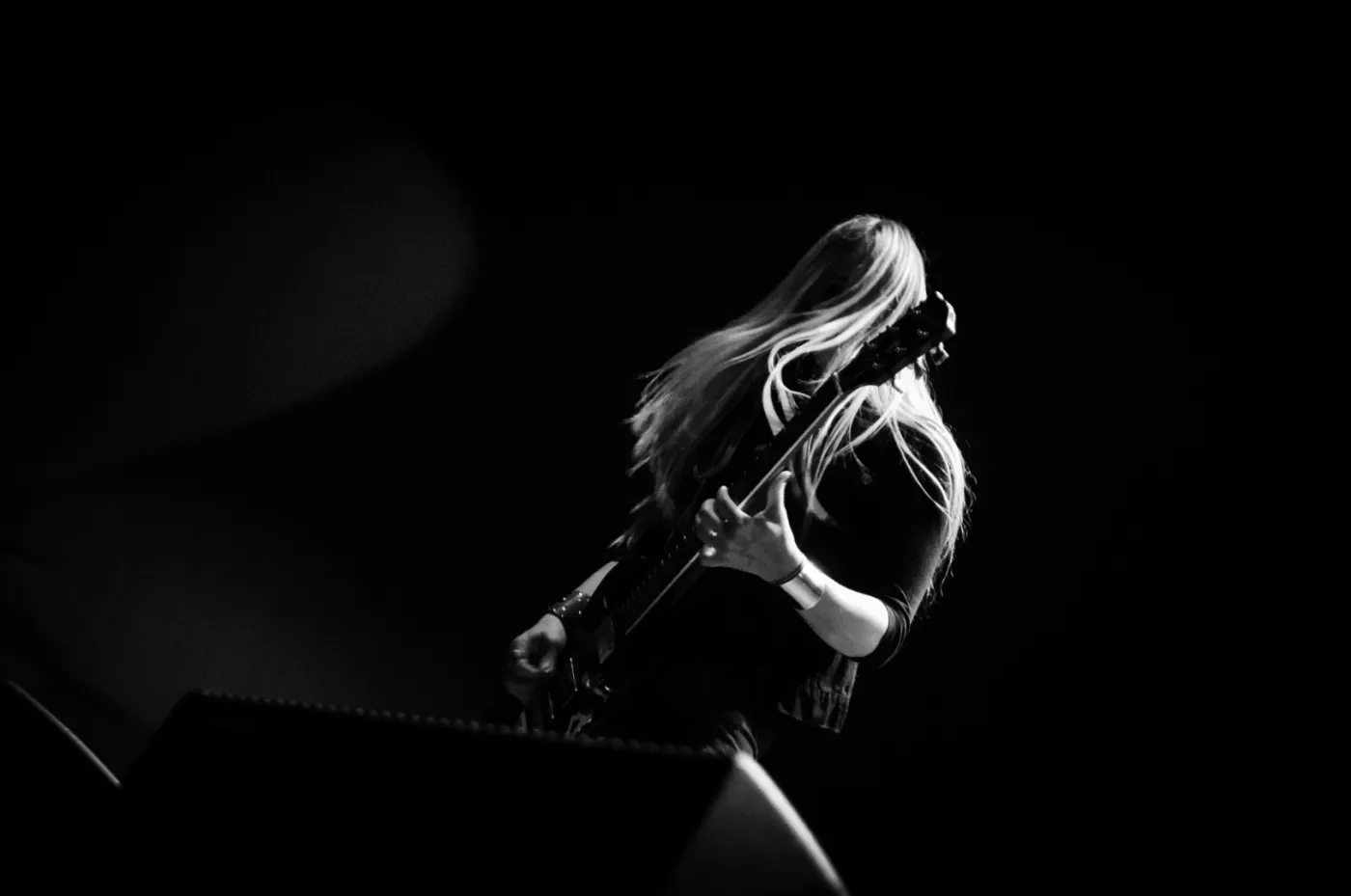 4284836-electric-wizzard-1.jpg