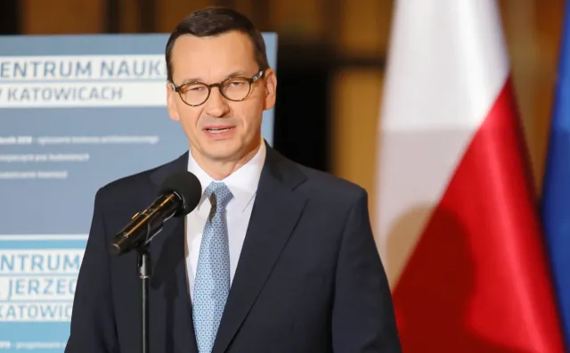 Składki na ZUS będą odprowadzane od dochodu, a nie przychodu. Morawiecki zapowiada zmiany