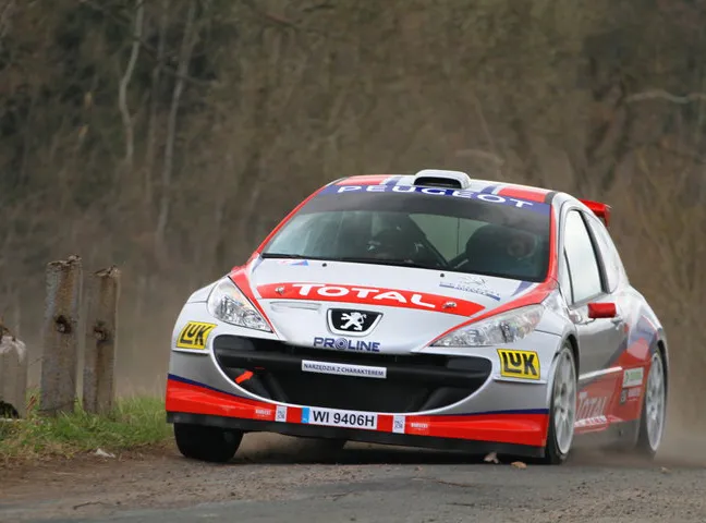 peugeot_280925a_701742.jpg