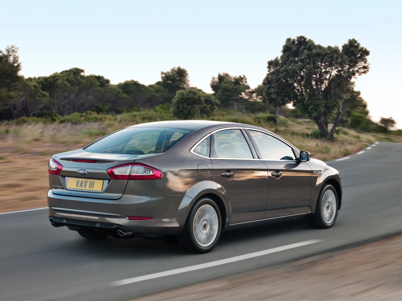mondeo_2010_09_1520096.jpg