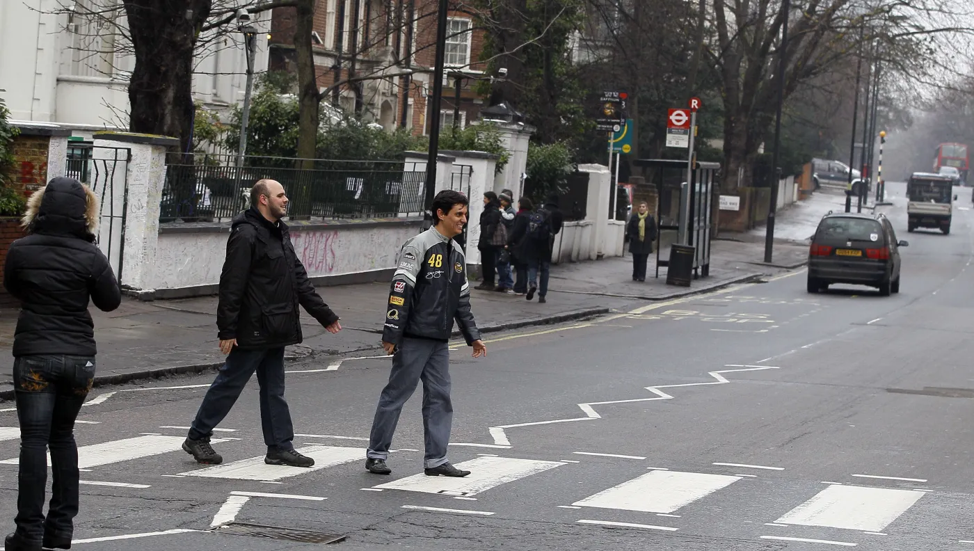 Turyści na Abbey Road
