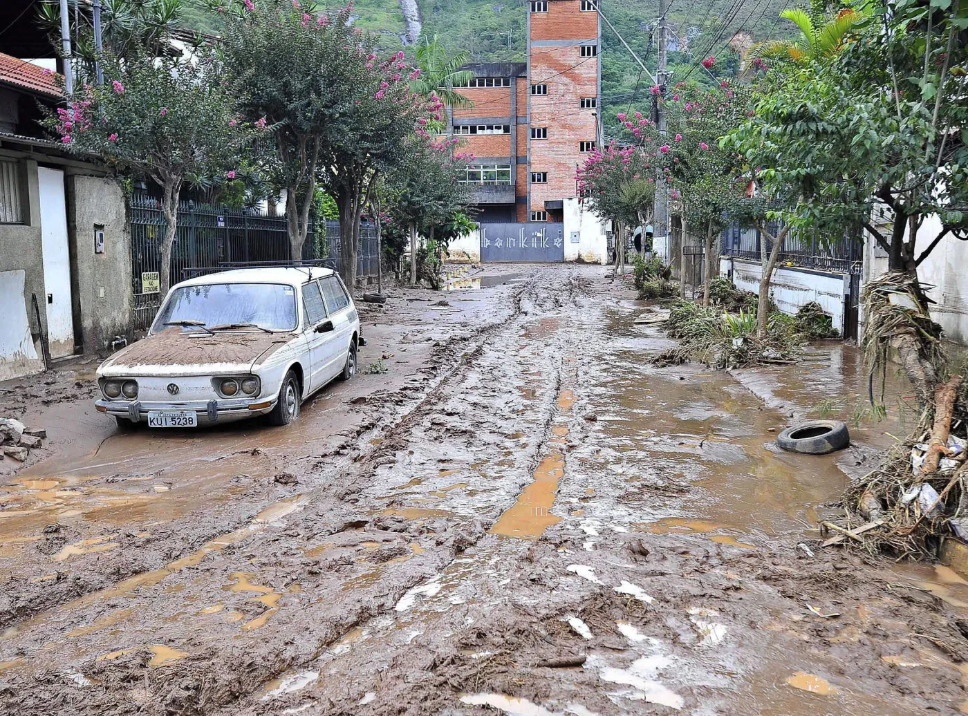 1749532-epa02527036.jpg