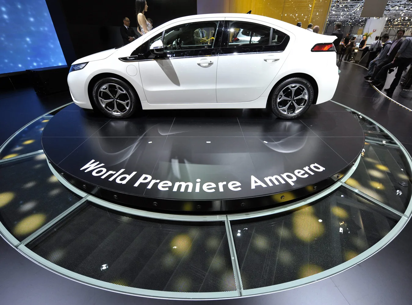 Opel ampera prosto z Genewy