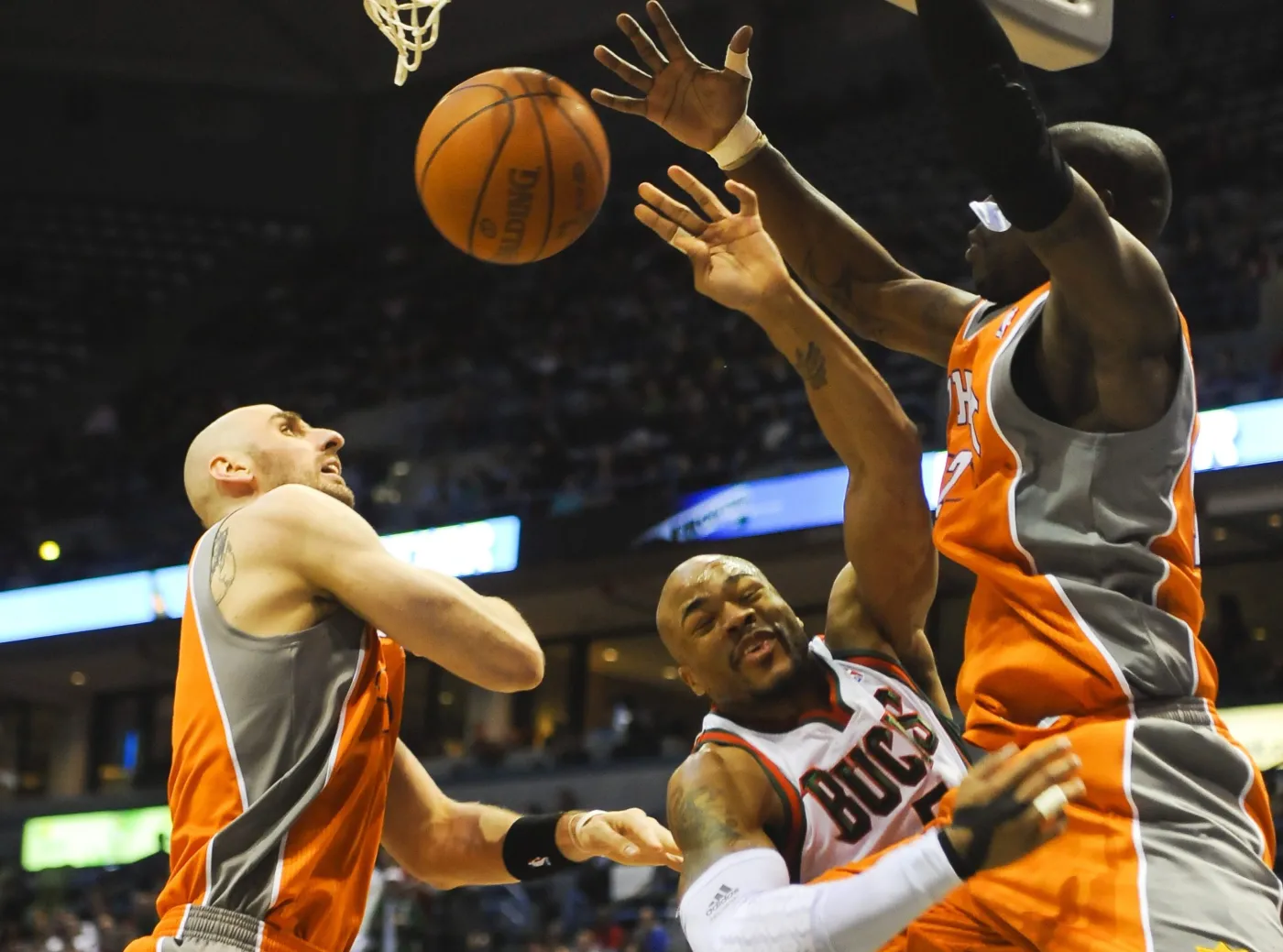 Gortat najskuteczniejszy. Niestety w przegranym meczu Suns