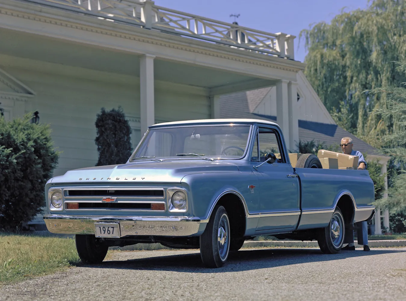 1963539-chevrolet-12.jpg