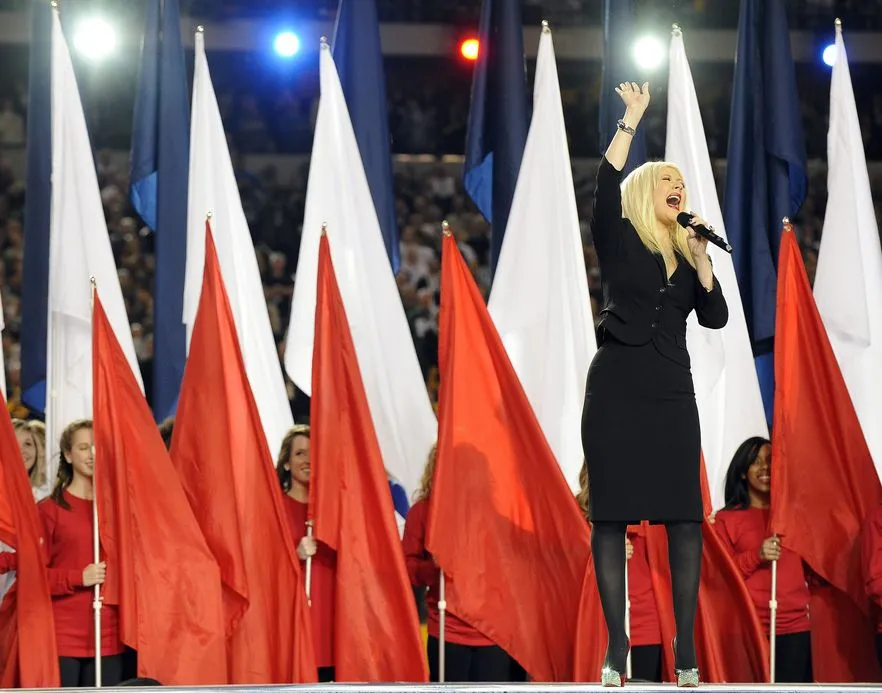 Christina Aguilera na oczach milionów pomyliła słowa hymnu