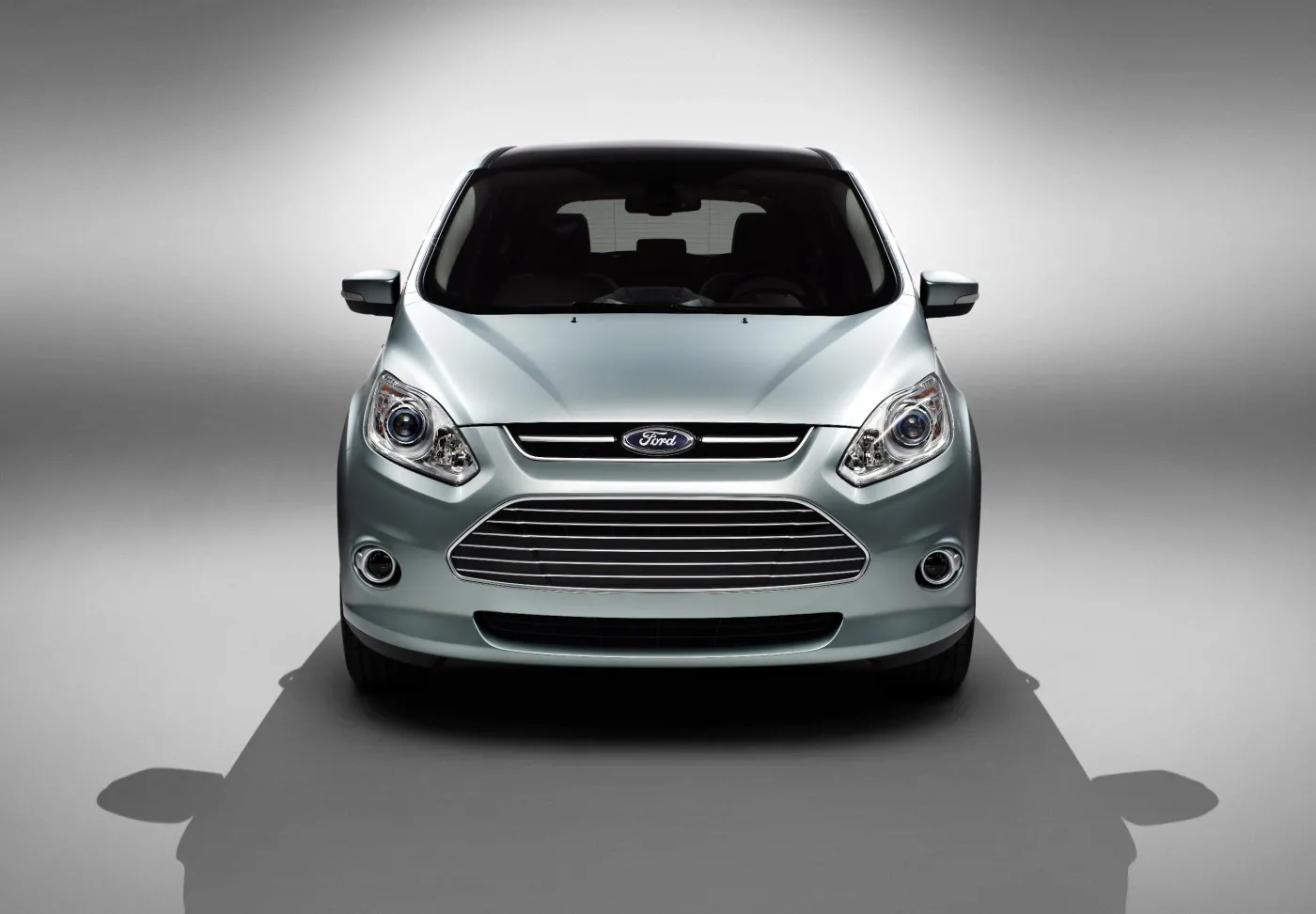 Ford planuje również europejską prezentację modelu c-max energi