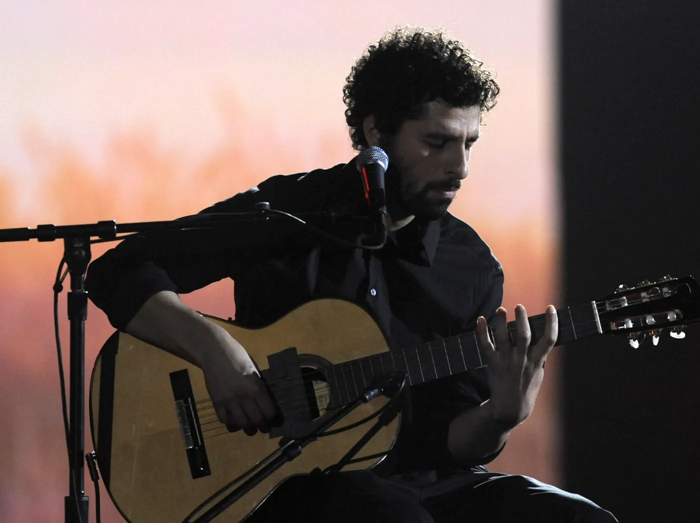 José González