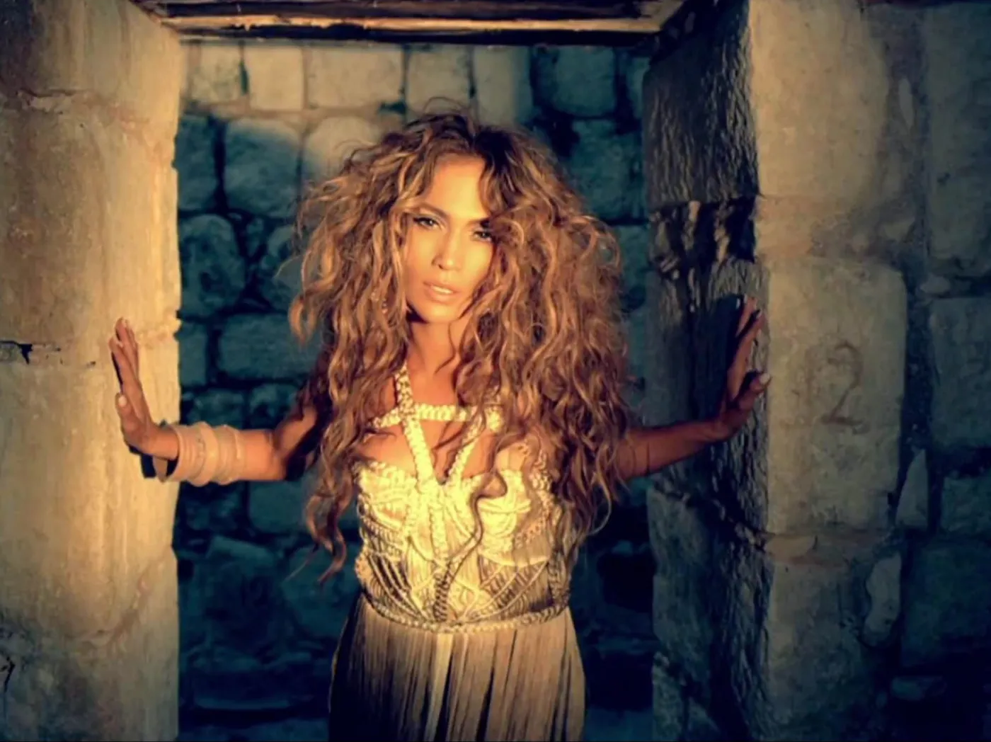 2050183-jennifer-lopez.jpg