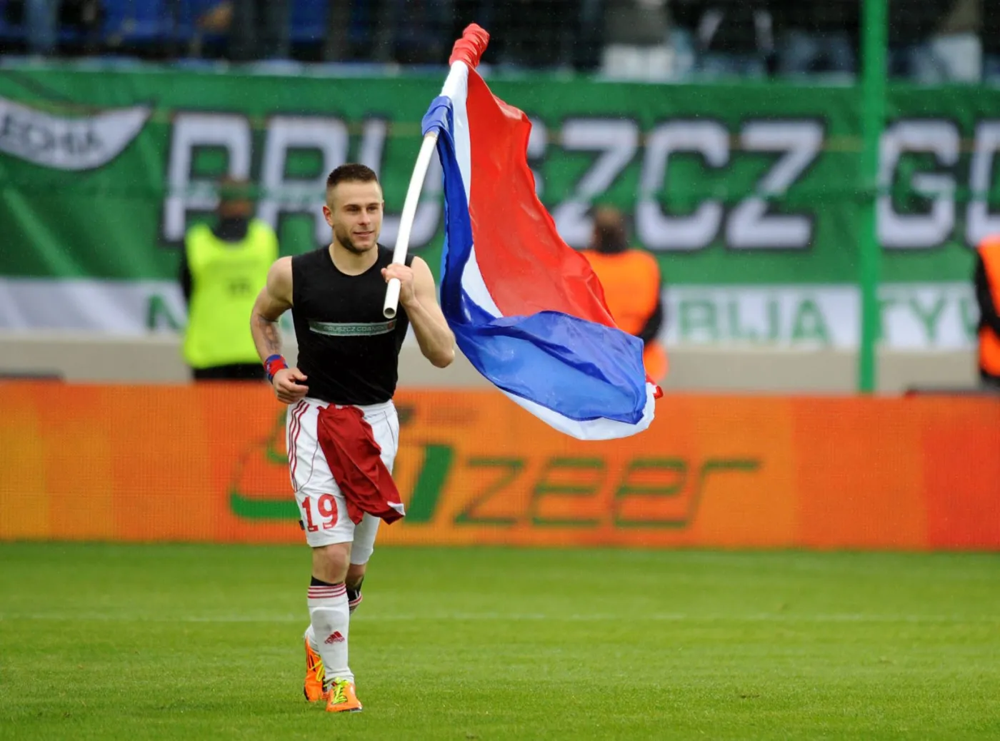Piłkarz Wisły dostał po kieszeni za obrażanie rywala