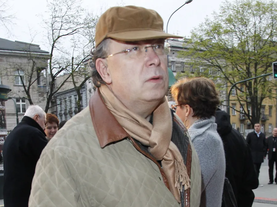 1988884-lech-majewski.jpg